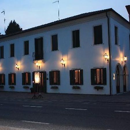 Hotel Alla Villa Fini Dolo Bagian luar foto
