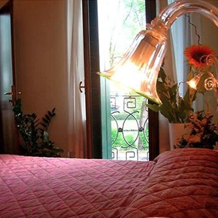 Hotel Alla Villa Fini Dolo Bagian luar foto