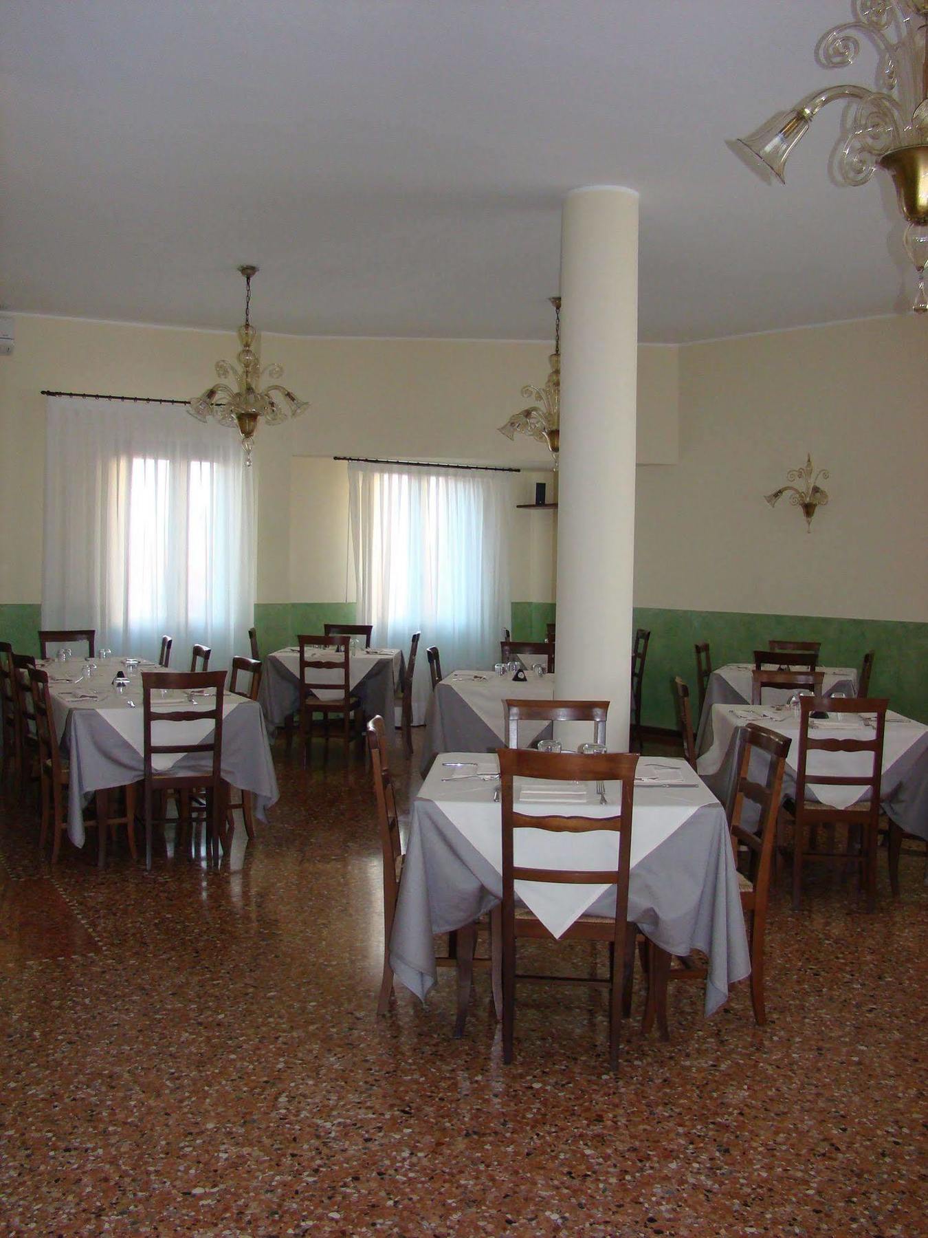 Hotel Alla Villa Fini Dolo Bagian luar foto