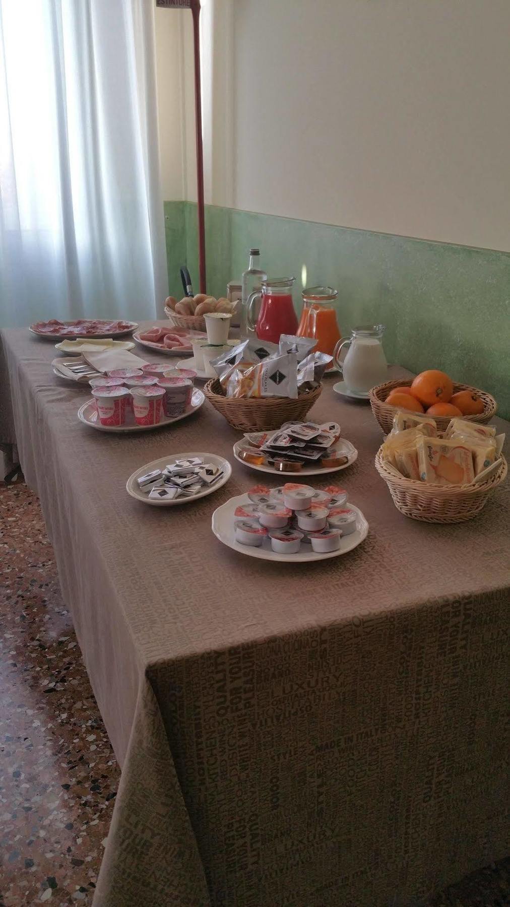 Hotel Alla Villa Fini Dolo Bagian luar foto